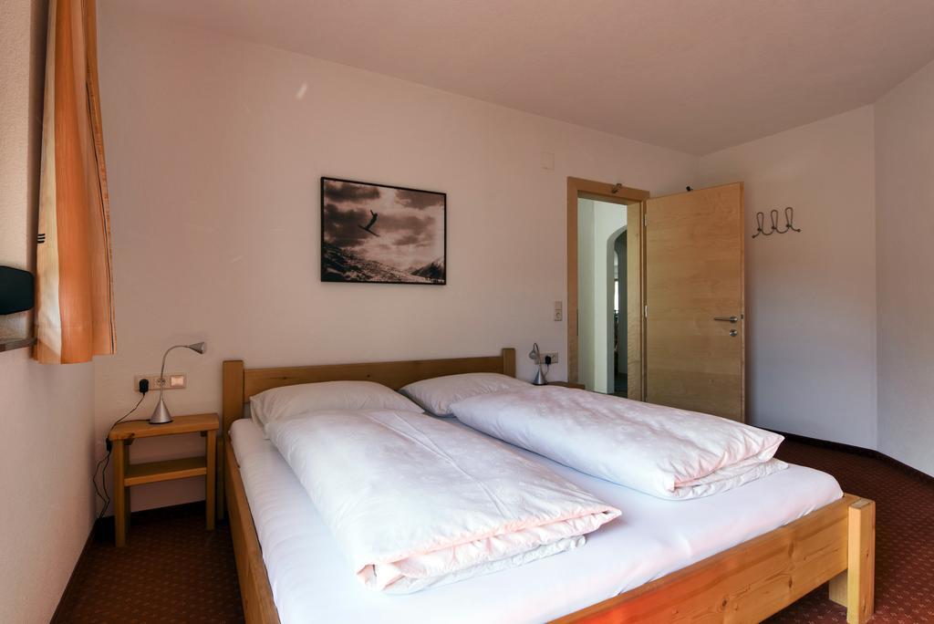 Appartement Strolz Schnann Szoba fotó