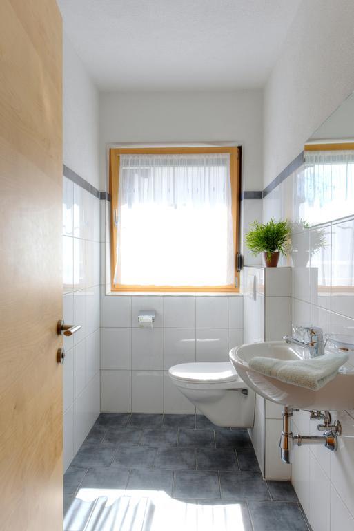 Appartement Strolz Schnann Szoba fotó