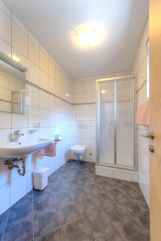 Appartement Strolz Schnann Szoba fotó